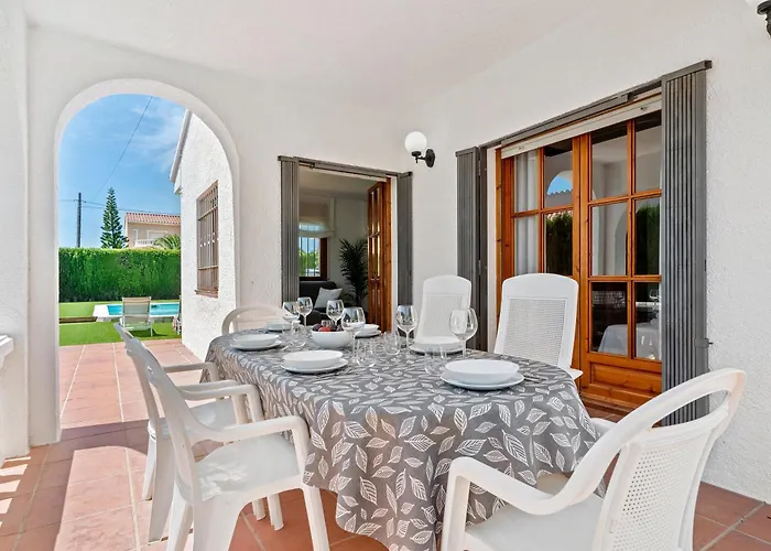 Chalet A Pie Cala Forn Con Piscina