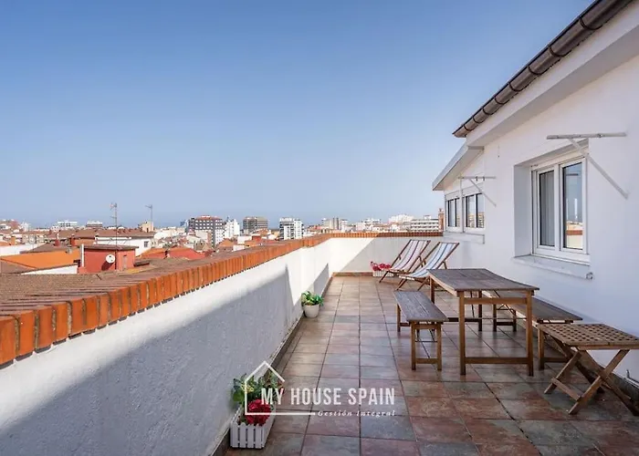 Myhousespain - Atico Con Gran Terraza En Gijon