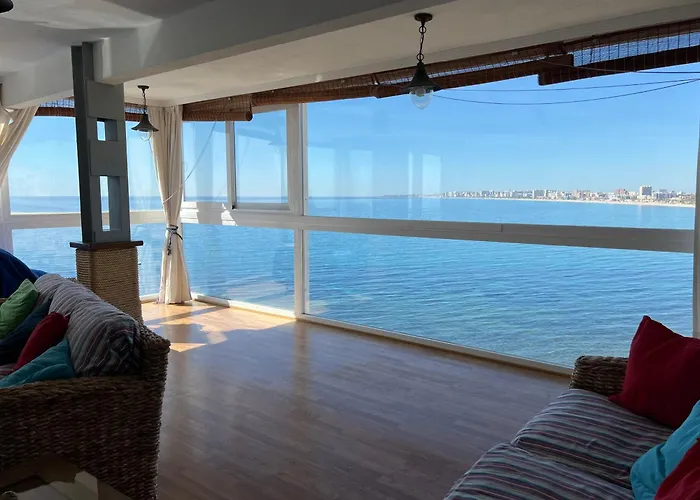 Sobre Las Olas del Mar
