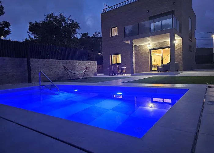 Villa Con Toque Lujoso