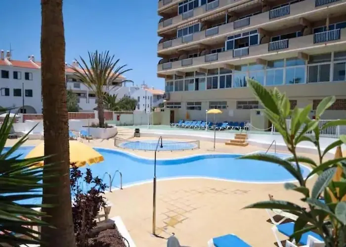 Central 2Bedroom 200M From Beach