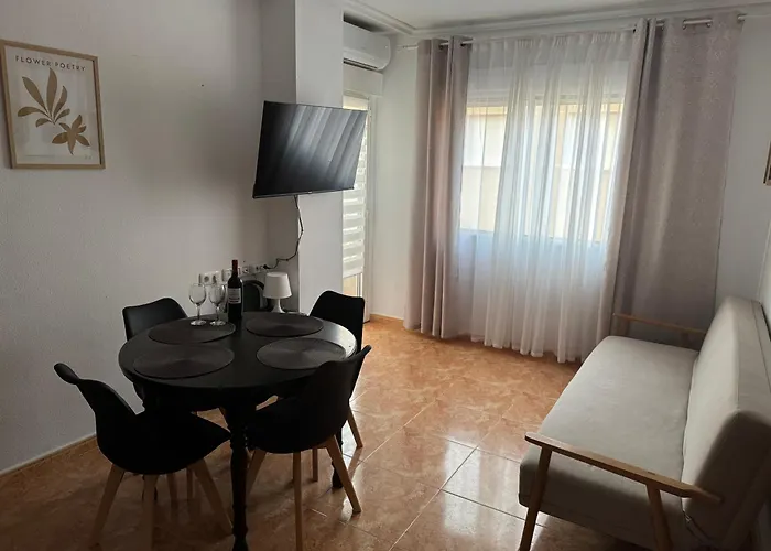 Almuden\'S Green Apartment, High-Speed Free Wifi, 250M To Beach, The Center Of Torrevieja