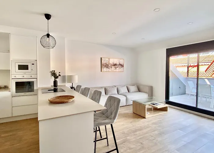 Luxury Penthouse With Pool Near Fuengirola Beach