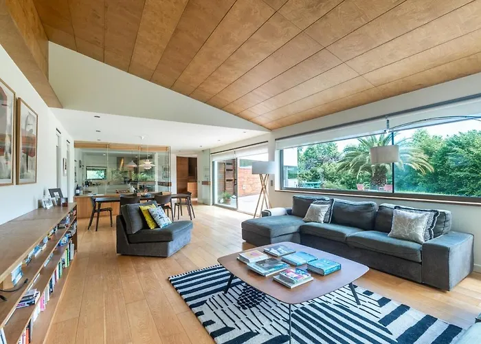 Villa Para 10 Con Finca En Llanes