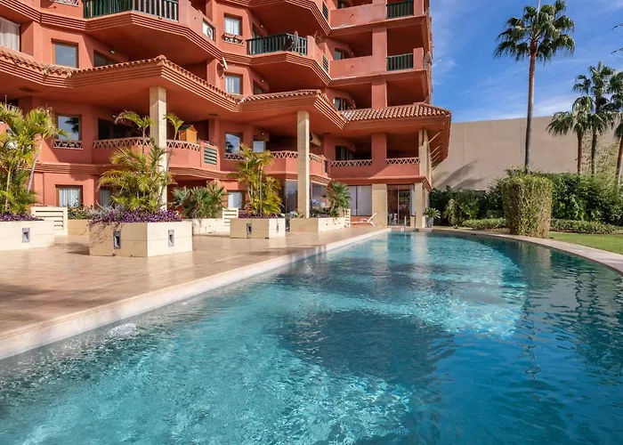 weforyou ATICO U RESERVA DEL HIGUERON, 3 DORMITORIOS CON JACUZZI, PISCINA Y PARKING