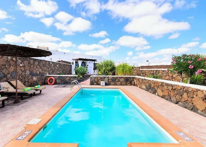 El Caserío de Güime Villa con Piscina Climatizada