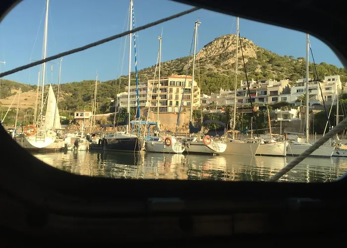 Barco apartamento flotante