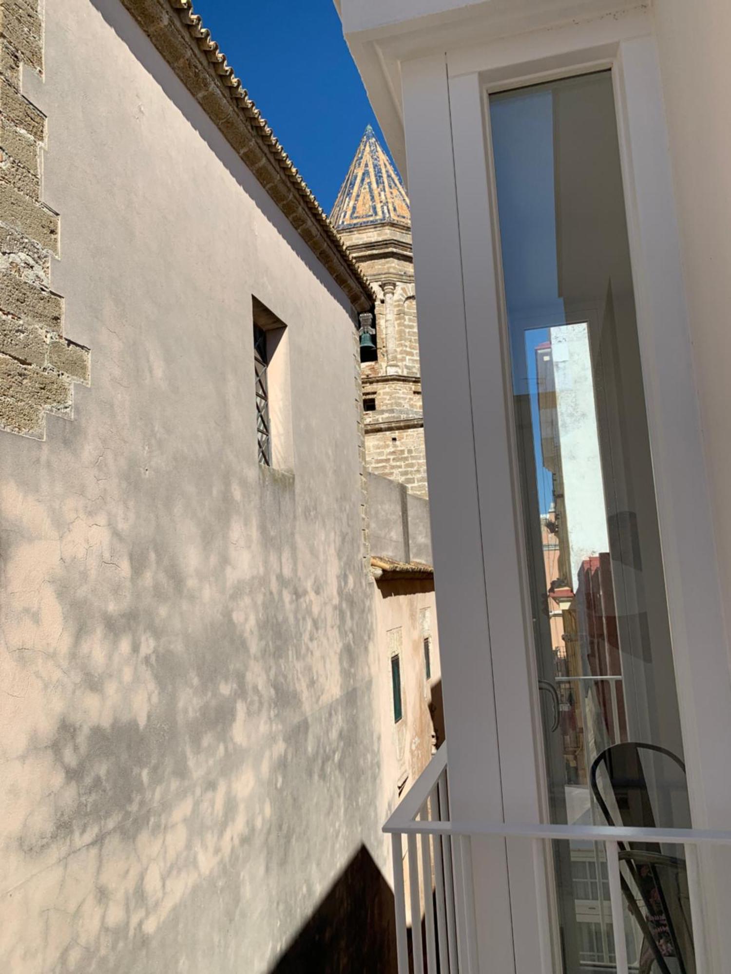 San Lorenzo Y * Cadiz