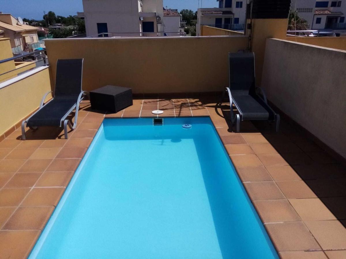 Spacious In With Swimming Pool Holiday home