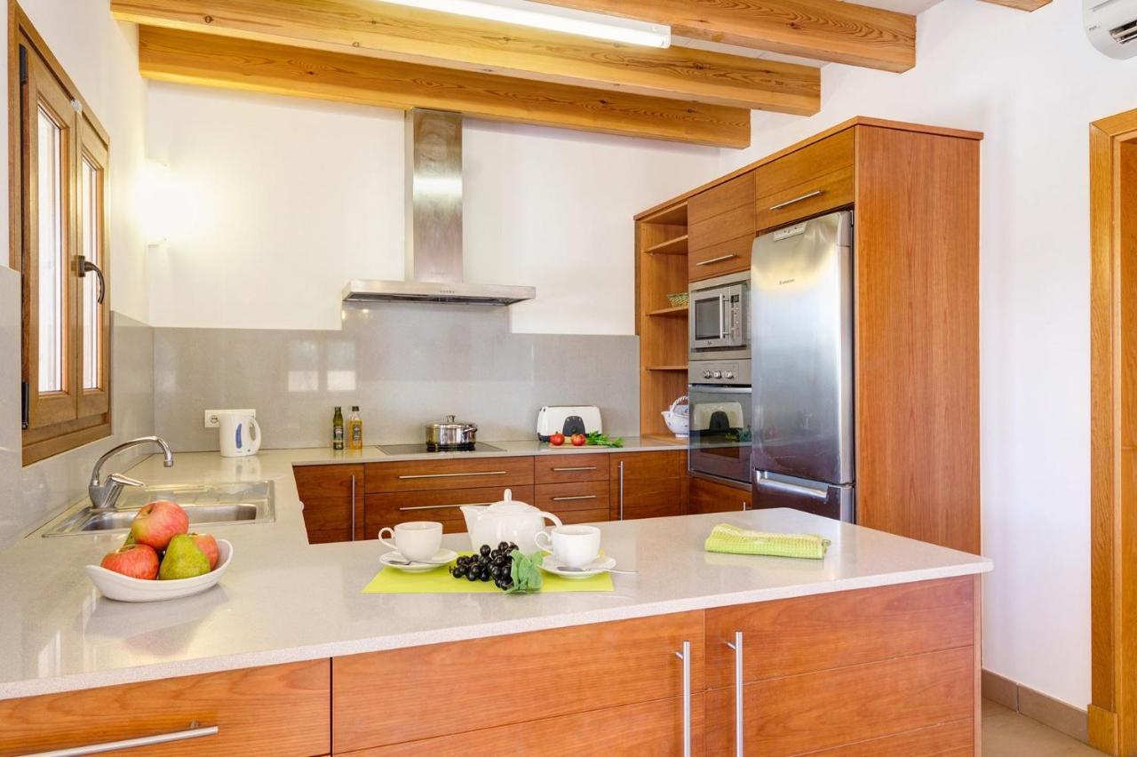 Mares 4 Bedroom Villa, Cala'n Forcat Cala'N Blanes (Menorca)
