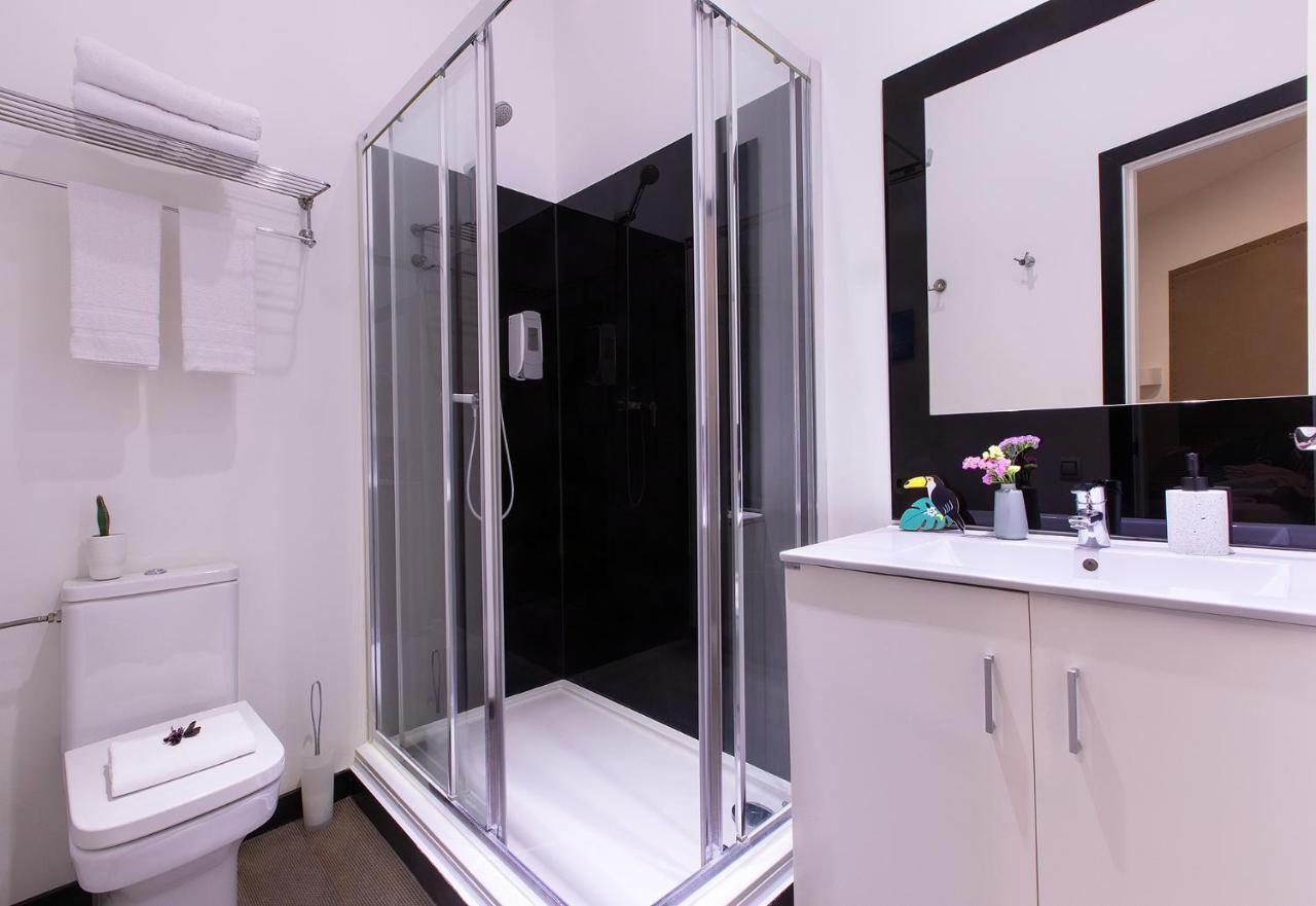 Amra Caspe Guest house