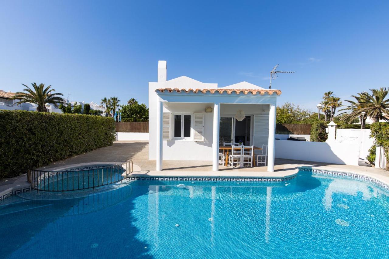 A 150m De La Playa Y Piscina Privada Сasa de vacaciones