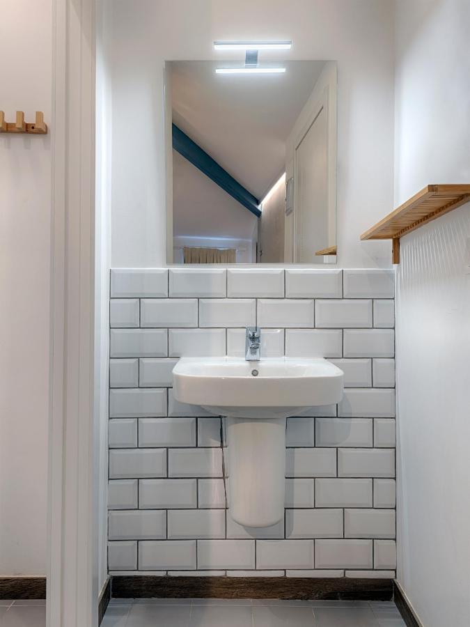 House 3*