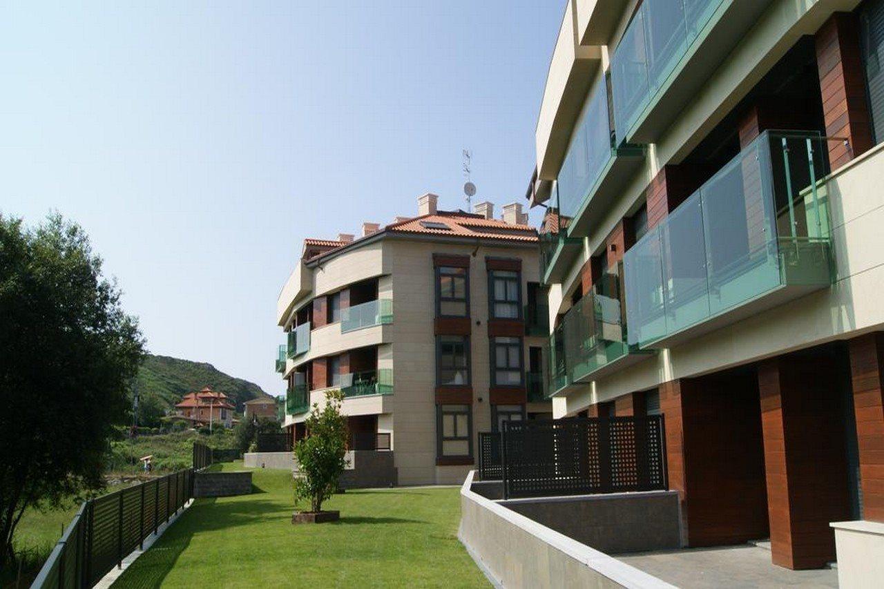 Albatros * Barro (Llanes)