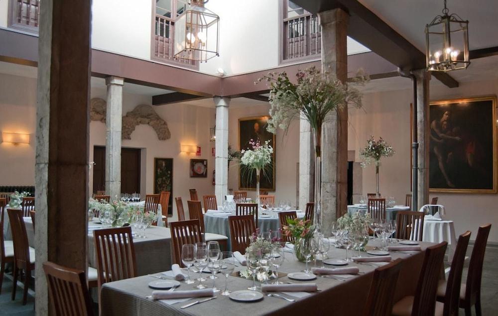 Pax Casona Del Busto Hotel 3*