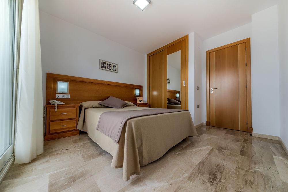 Loto Conil Aparthotel