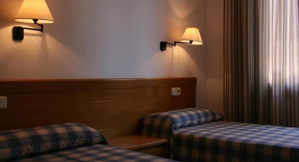 S'olivera Apartahotel 4*