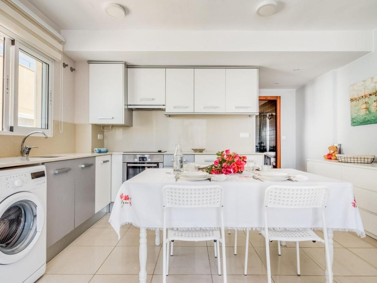 Holiday home Spacious In With Swimming Pool