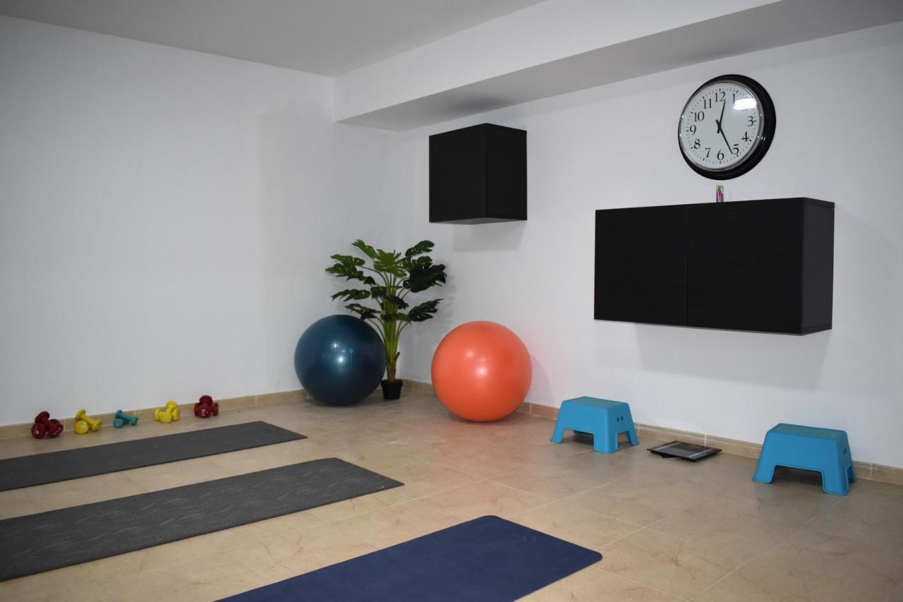 Villa Casa Tilley Private Pool-gym-garden