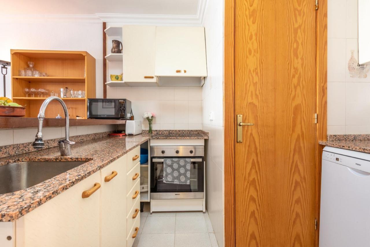Apartment Delta 3 *