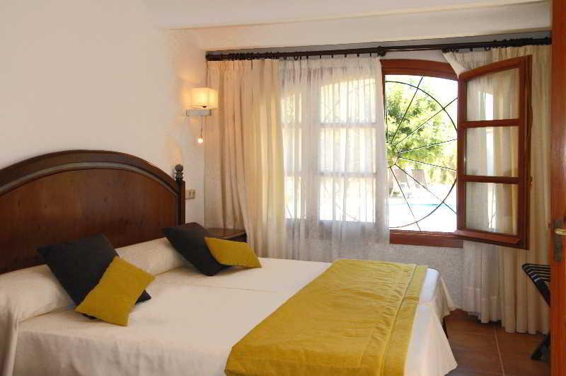 Hotel Protur Residencia Son Floriana 3*