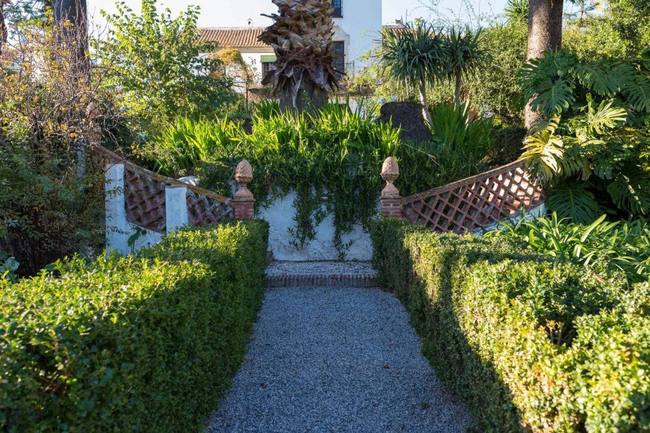 Palacete De Cazulas Bed & Breakfast *