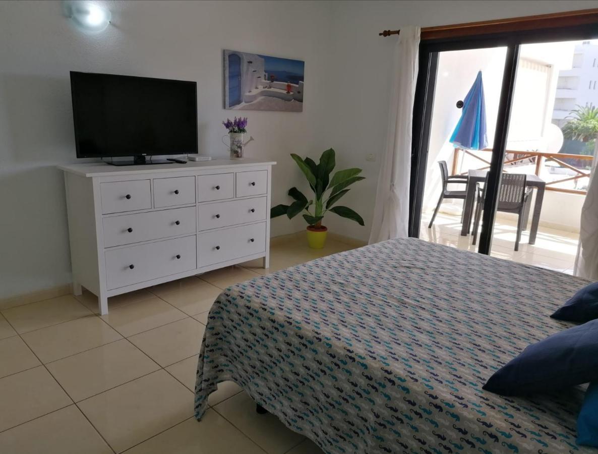 Large With Lovely Terrace And Wifi *