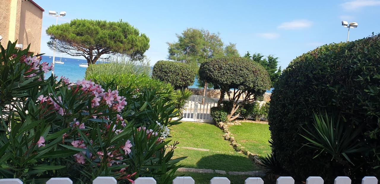 Casa Con Jardín A 25 Metros De La Playa. La T. Сasa de vacaciones Palamós