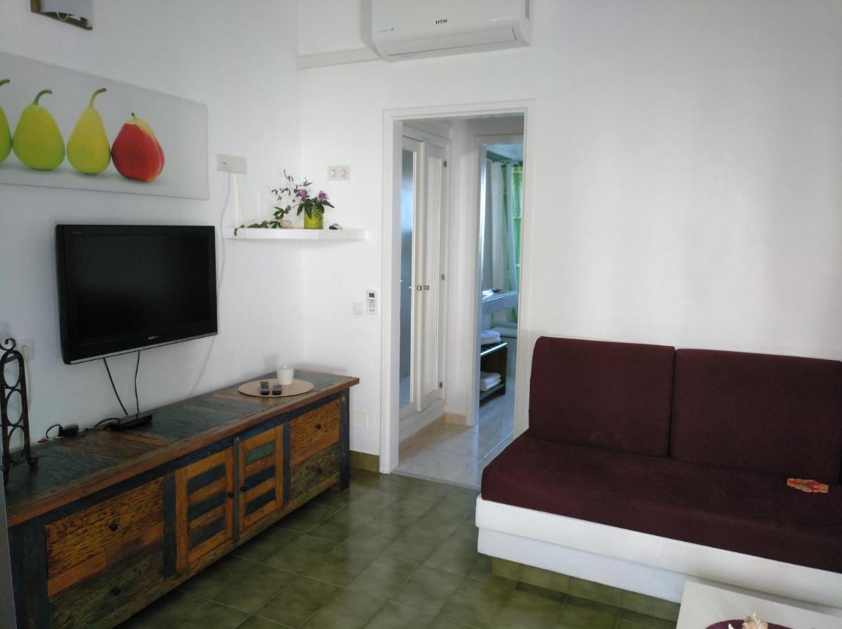 2 Calle Azucenas Apartamento *