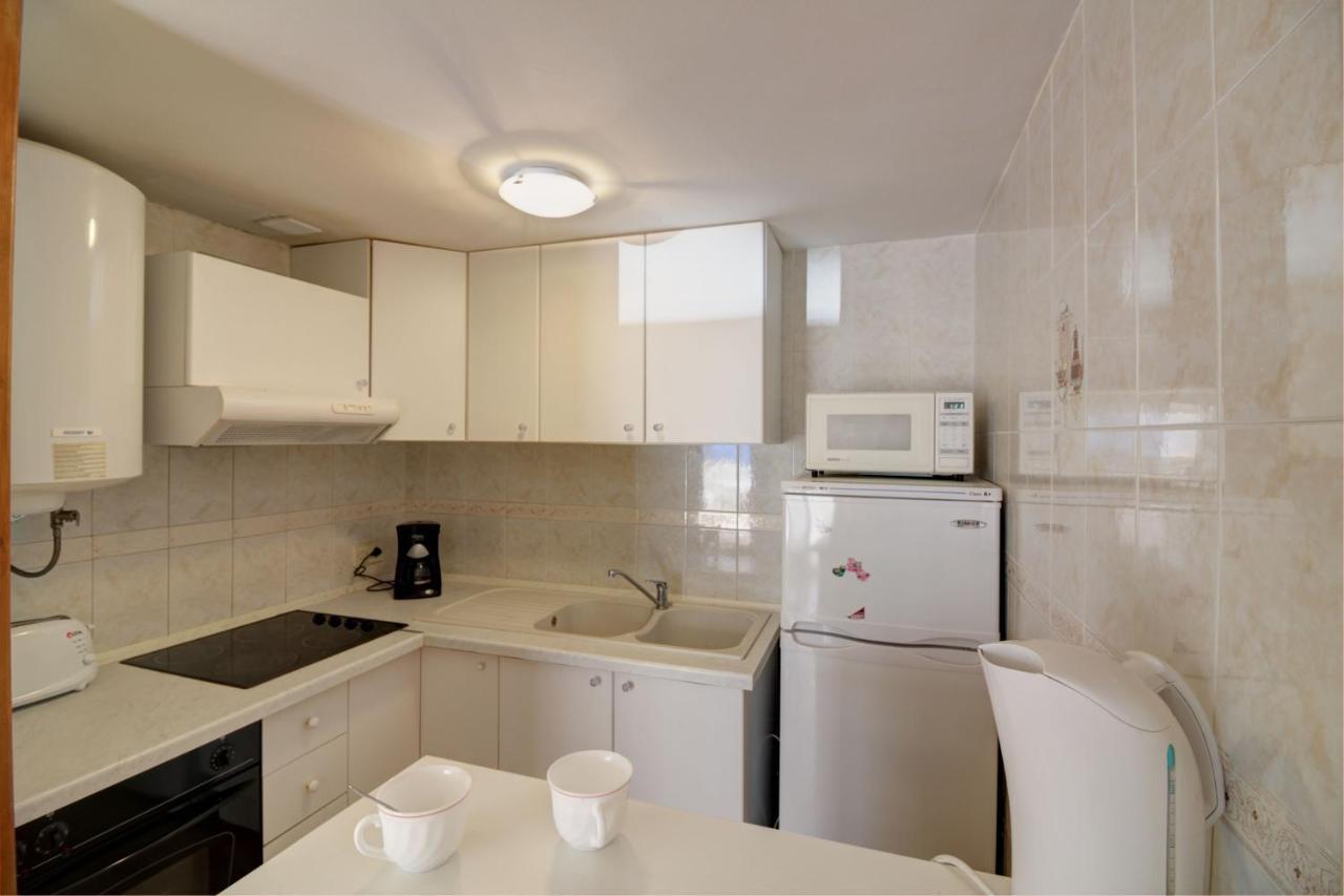 Global Immo 3278 Platja Apartment Roses