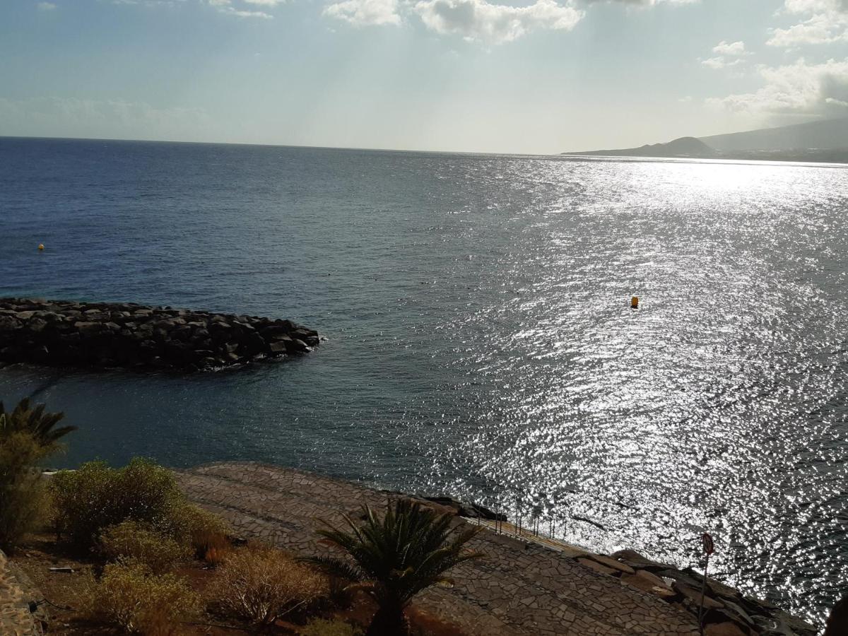 Apartment And The Ocean *