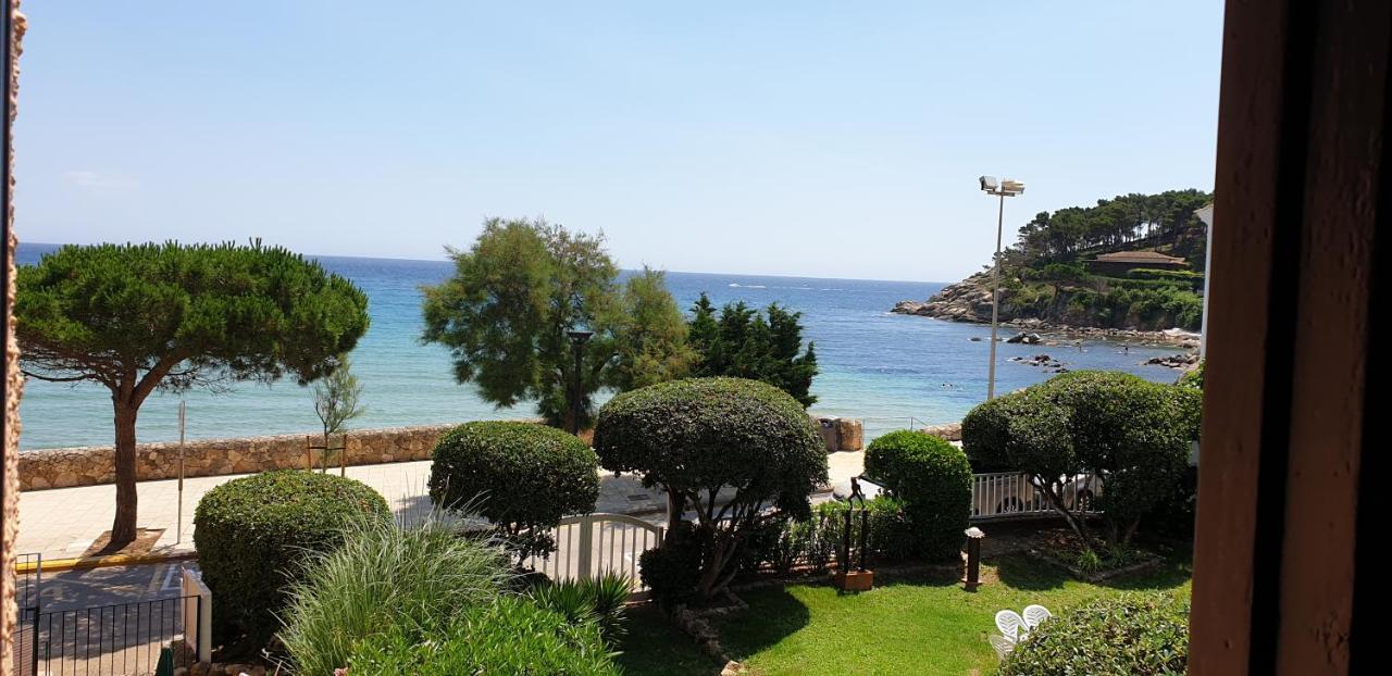 Casa Con Jardín A 25 Metros De La Playa. La T. *