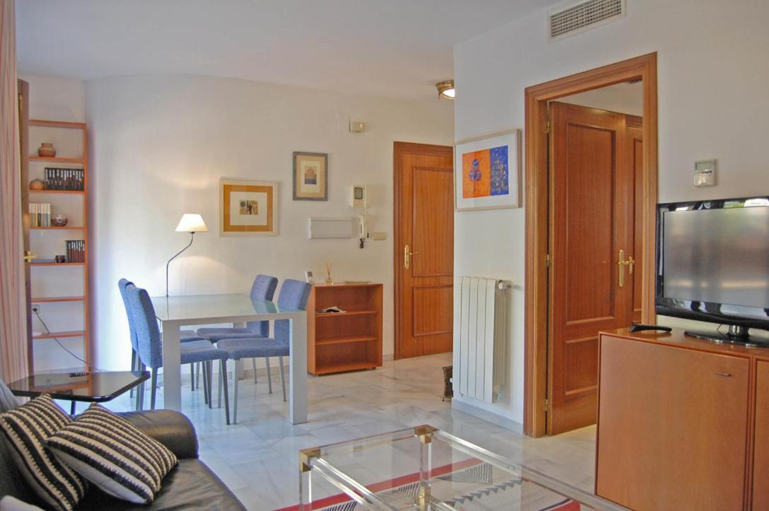 Apartment Un Vergel Al Pie De La Alhambra. Enjoy It Now!!