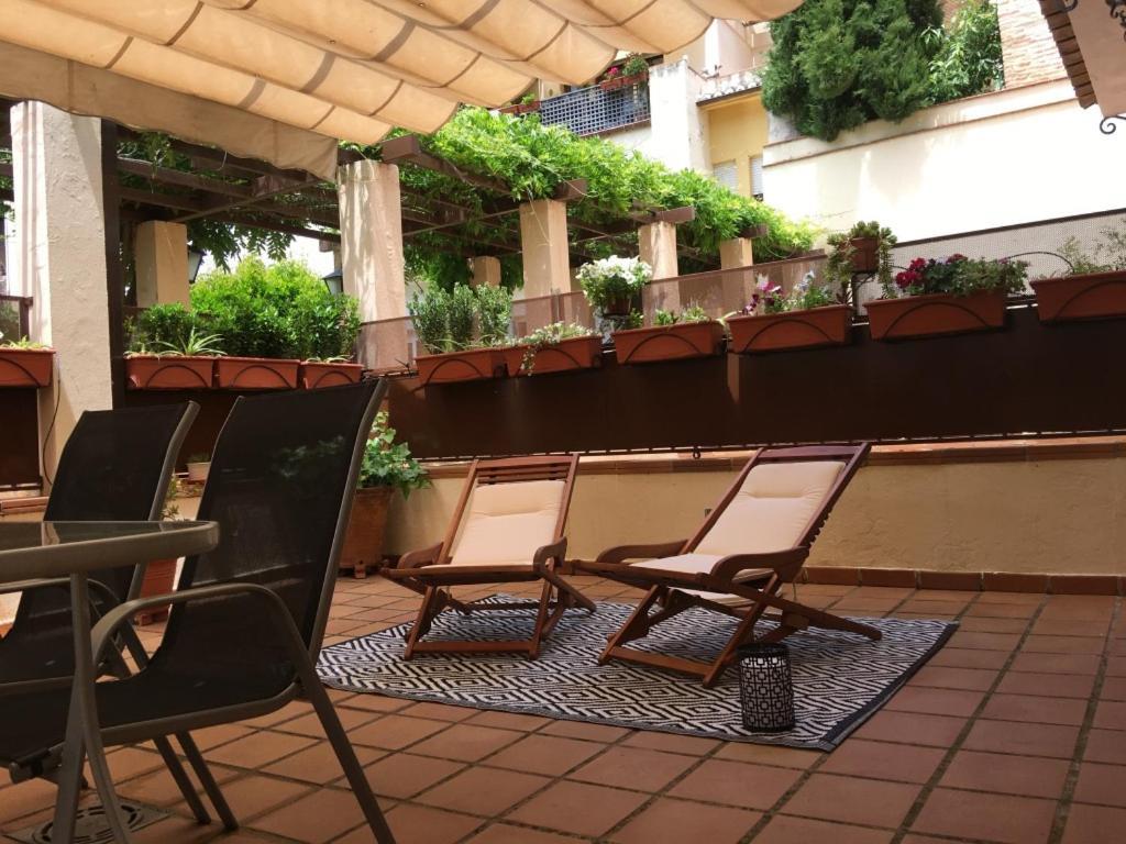 Un Vergel Al Pie De La Alhambra. Enjoy It Now!! *