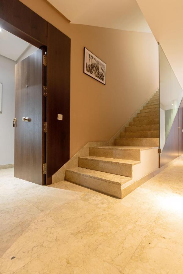 Alkazar Gardens Old Town 6 Pax Apartment