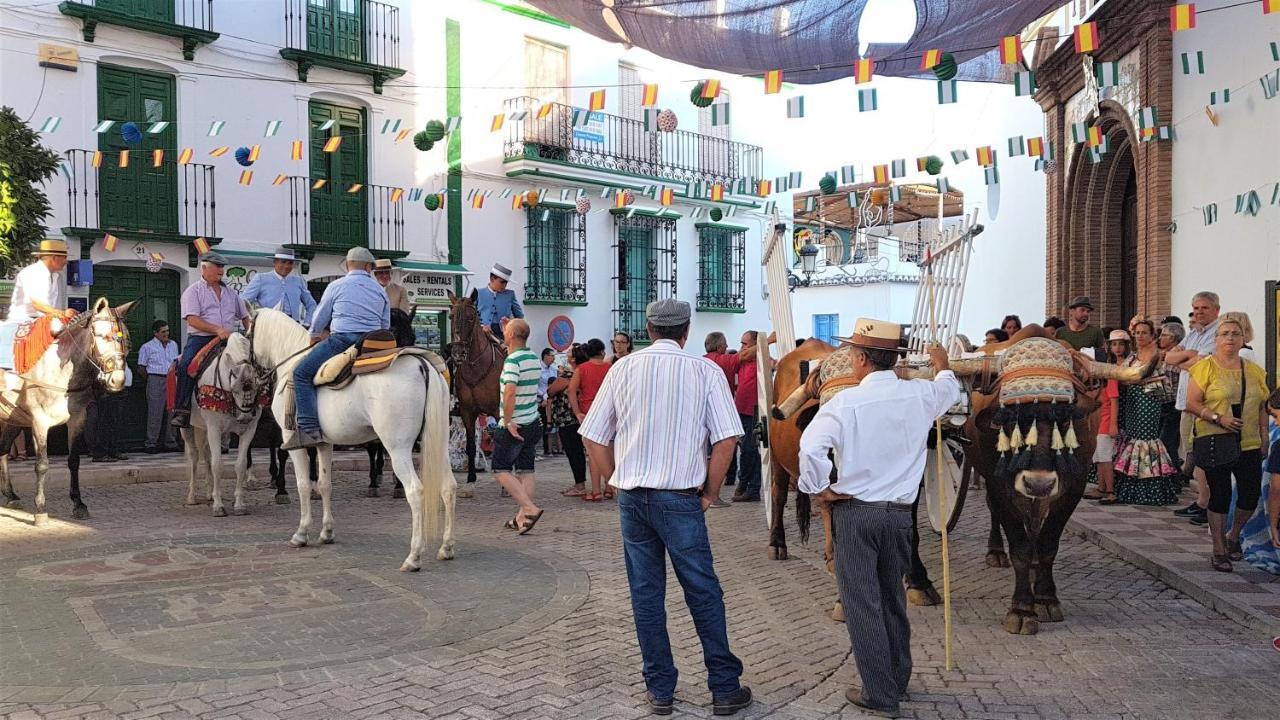 Competa Suites * Competa