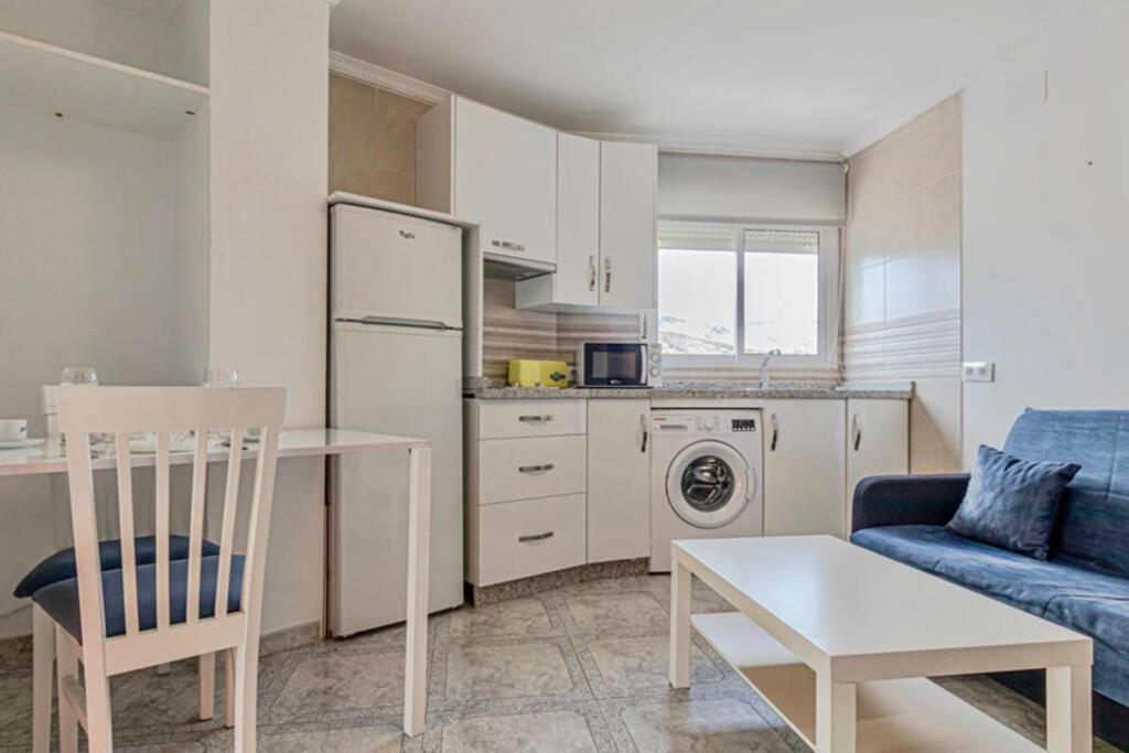 797 Holiday - Piso En Puerto Marina A 1 Min De La Playa Apartamento Benalmádena