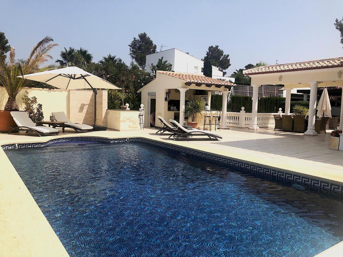 Luxurious In With Private Swimming Pool&garden Apartment Javea