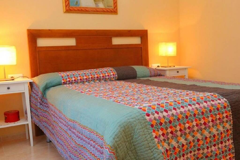 Villa Ame447 Con Piscina Privada 9x5m Y Jardin Vallado