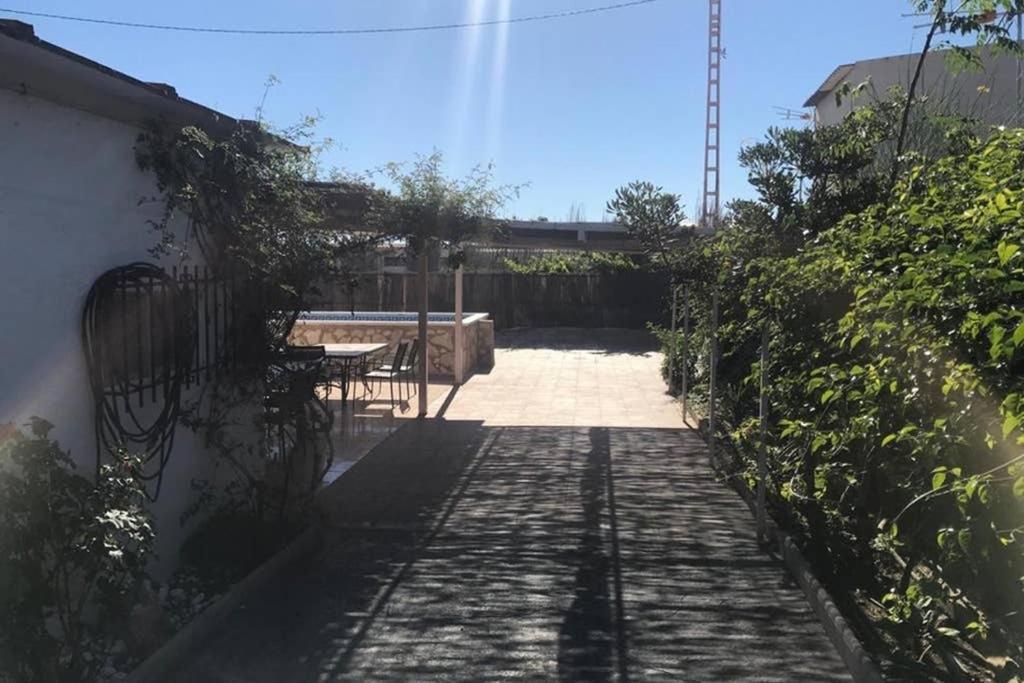 Terreta Piscina Y Playa