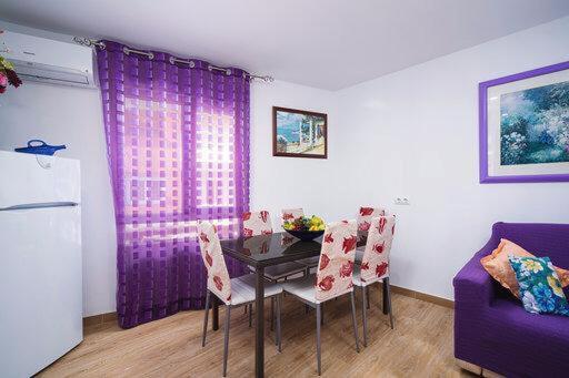 Lana Guest house