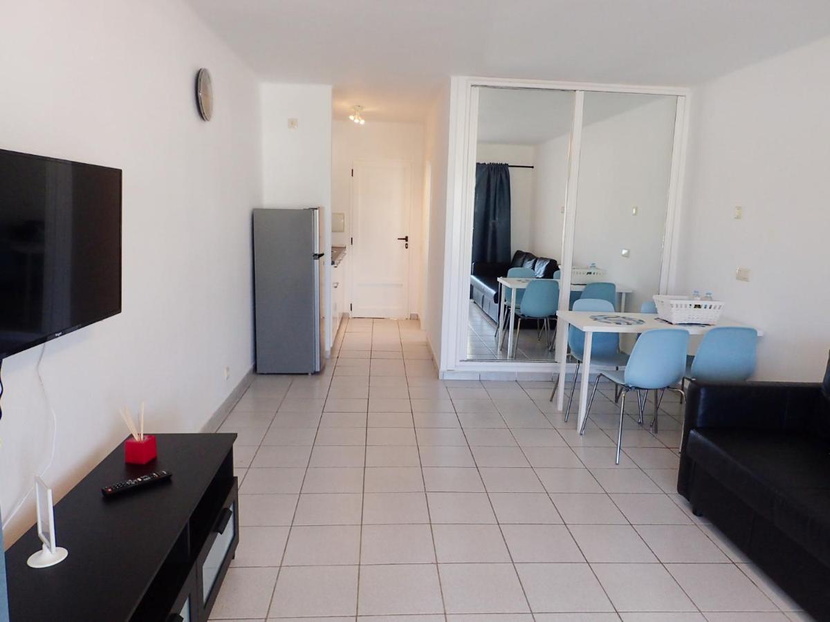 Apartment En Playa Roca Primer Linea De Mar *