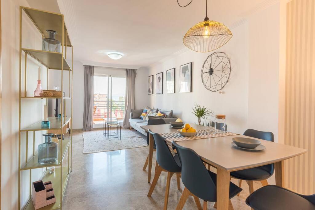 Apartamento Sol - Increíble ático En Junto A Puerto Marina Con Piscina&garaje *