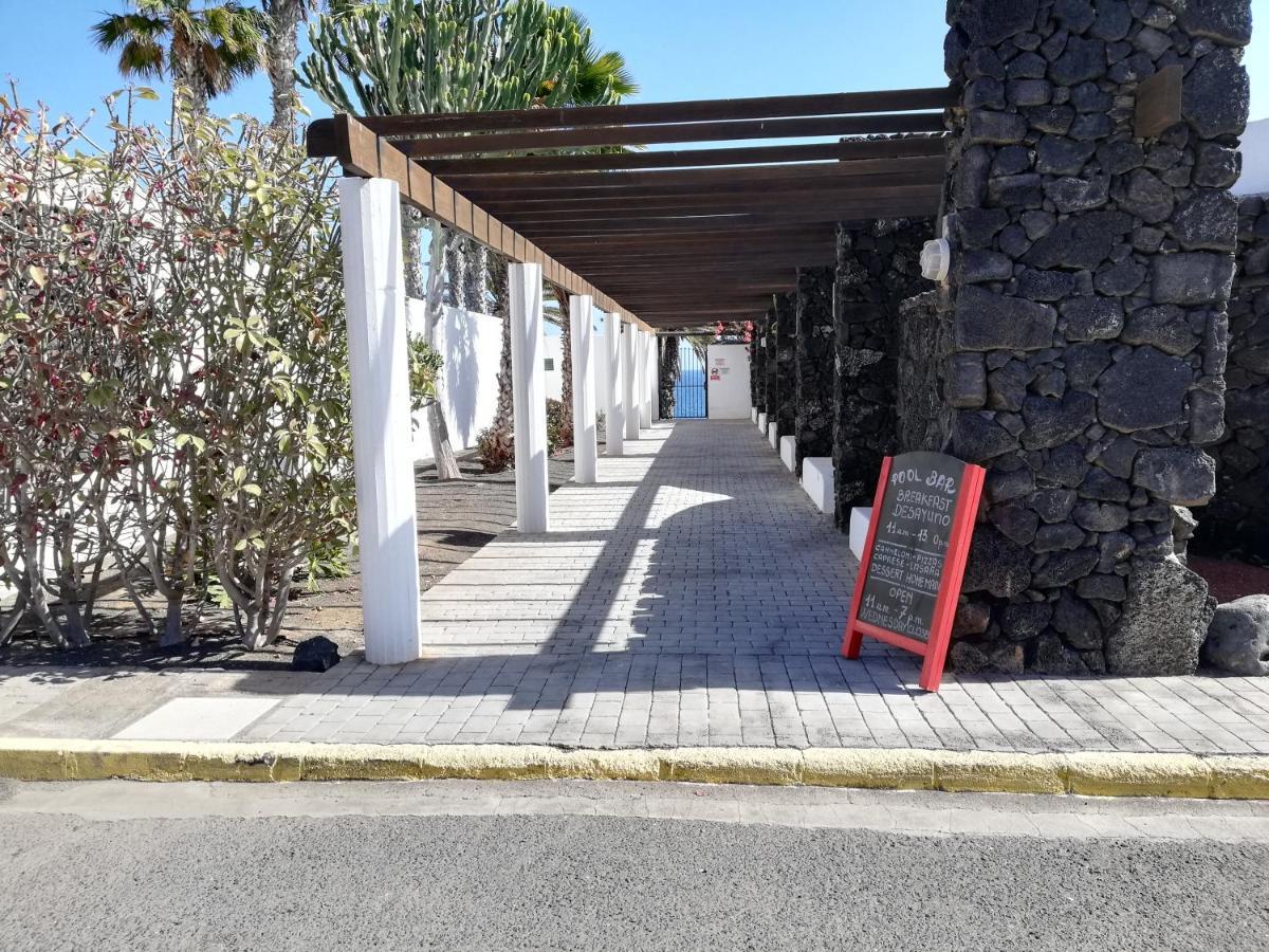 Dino 10 Playa Roca Apartamento Costa Teguise
