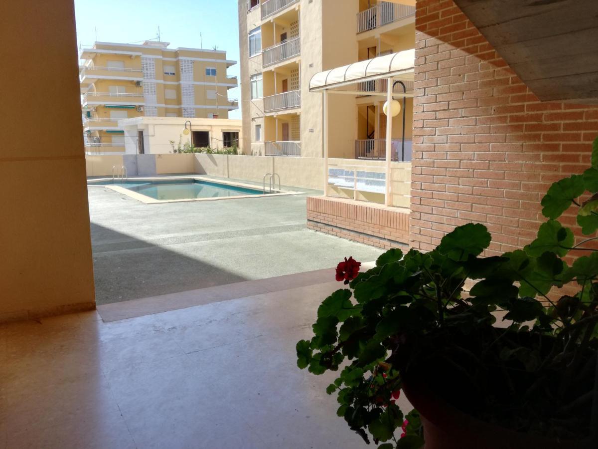 Con Gran Terraza, Piscina Y Con Vistas Al Mar, A Solo 50 M De La Playa Daimus