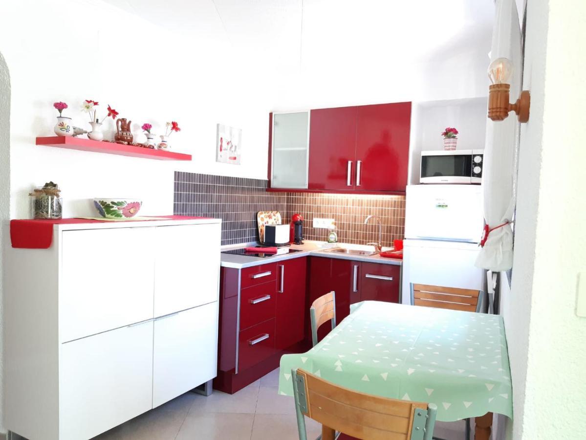 Oasis Park Apartment *