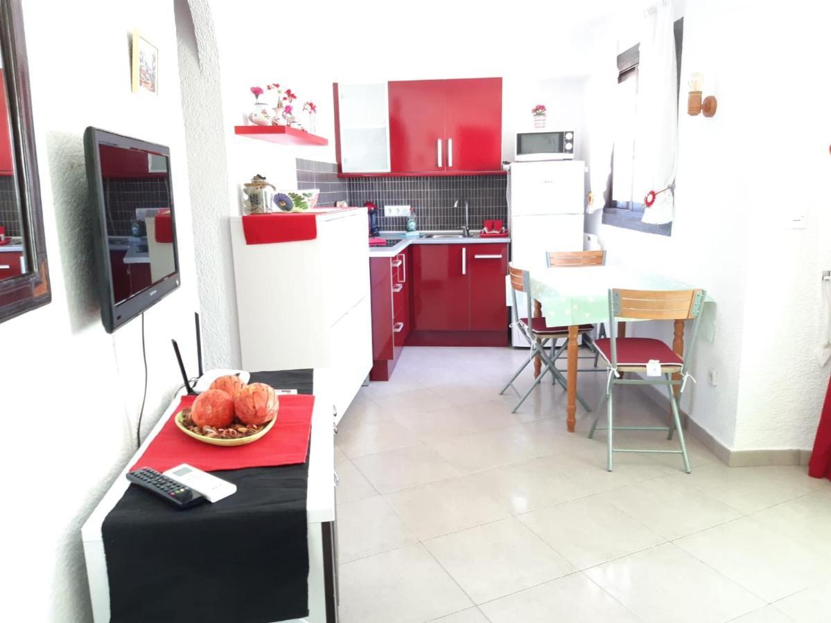Oasis Park Apartment *