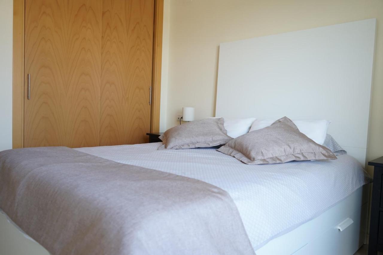 Sunny Place 2 Bedrooms, 8 Min From The Beach Apartamento