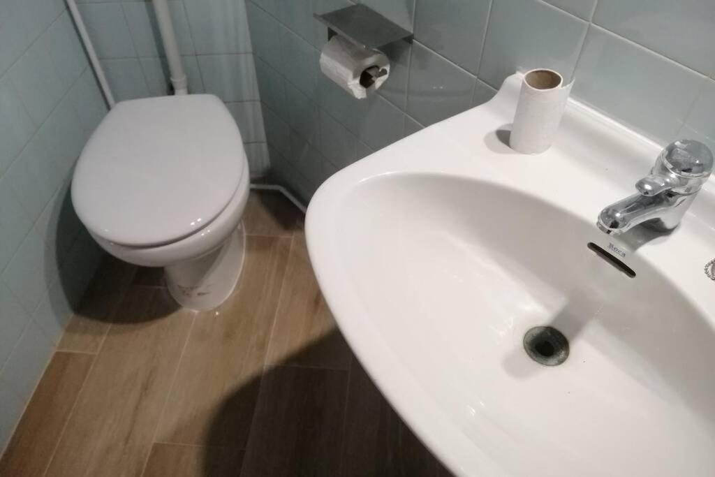 Piso En Primera Linea Con Wifi Y Vistas Al Mar * Lo Pagan