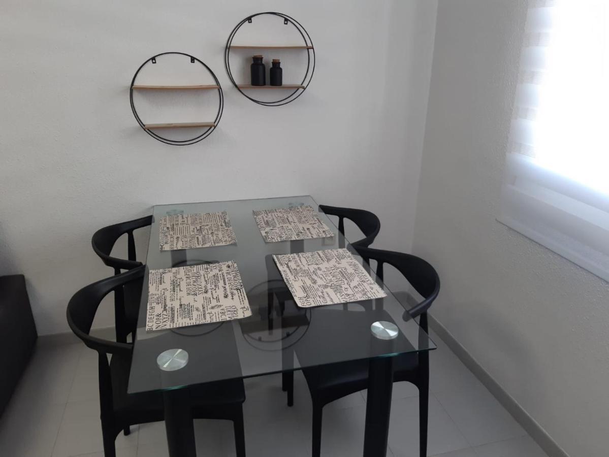 Apartamento Lovely Apart 3 Minutes To The